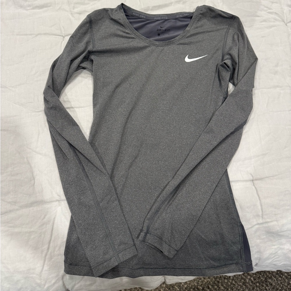 Nike long sleeve dry fit